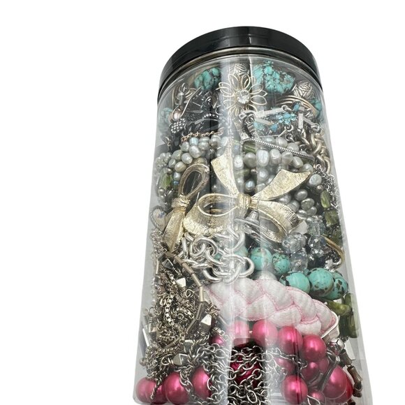 Mystery Jewelry Jar #1056 Wearable Quality Pieces 2lbs Necklace Bracelet Earring - Picture 3 of 4